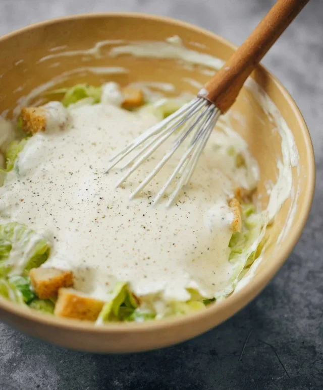 Caesar Salad Dressing (Classic, Creamy & 5 Minutes) 🥗