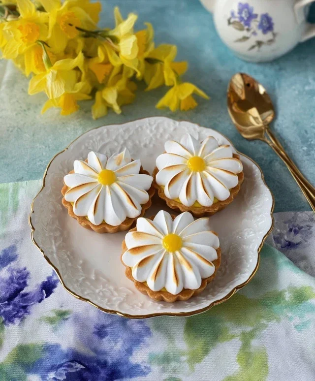 Daisy Lemon Meringue Pies